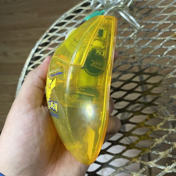 Pokémon Pikachu Looksouris Computer Mouse Vintage Translucent 1990s Untested - Picture 5 of 7